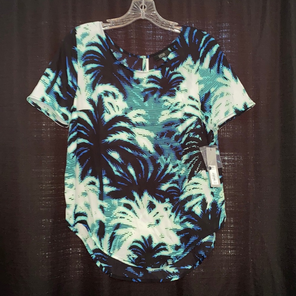 Fun Pattern Apt 9 Top